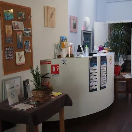 Le Colibri Hotell 2*
