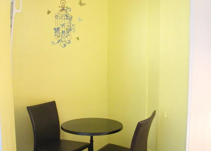 Le Colibri 酒店 2*